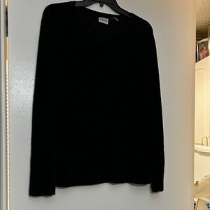 Chico's Women’s Black V-Neck Lightweight Sweater